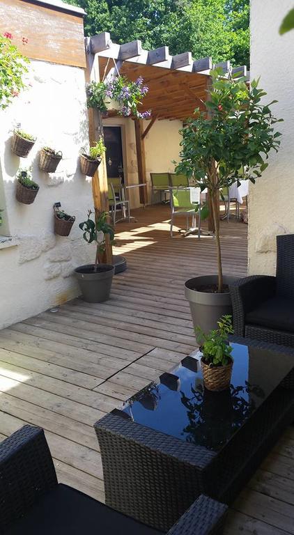 Le Pian-Médoc Logis Hotels - Le Pont Bernet - Hotel 2 Etoiles Et Restaurant מראה חיצוני תמונה